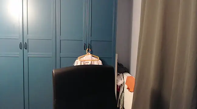 CuteMan33 online show from 20, 2, 2025