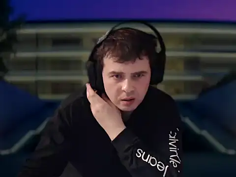 CuteMan33 online show from 16, 12, 2025