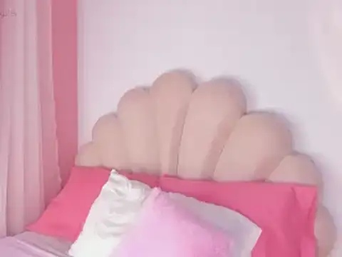  cherrykingsley1 online show from 4, 11, 2025