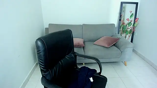 Adele Sweett online show from 25, 9, 2025