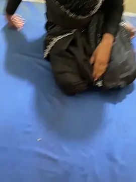 Snapshot of United3 chatting on 15, 11, 2025 United3 online show from 15, 11, 2025