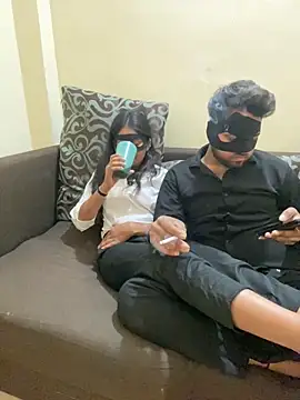 Snapshot of United3 chatting on 28, 2, 2025 United3 online show from 28, 2, 2025