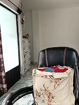 Hot-Angel  online show from 16, 1, 2026