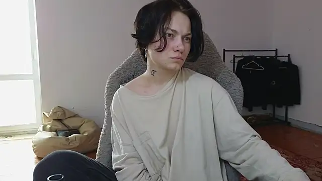 Snapshot of esajukyy chatting on 18, 7, 2026 esajukyy online show from 18, 7, 2026