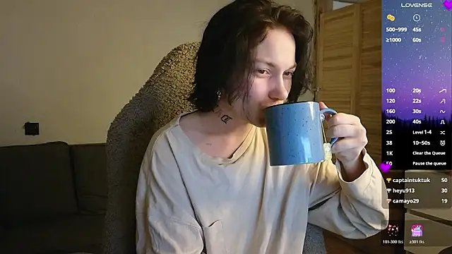 esajukyy online show from 9, 3, 2026