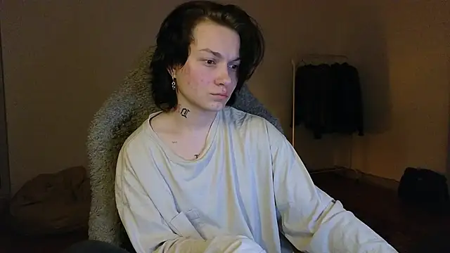 esajukyy online show from 8, 5, 2026