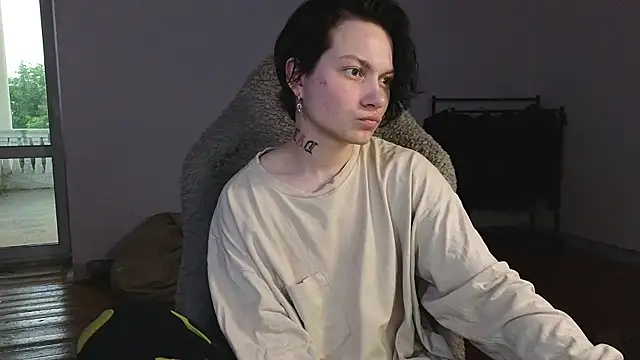 Snapshot of esajukyy chatting on 12, 6, 2026 esajukyy online show from 12, 6, 2026