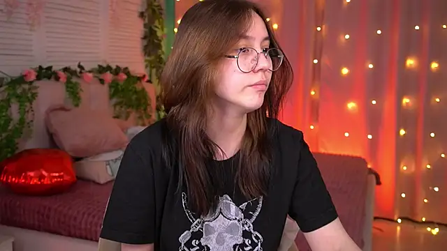 AmeliaMead online show from 17, 2, 2025