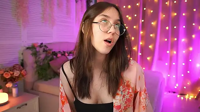 AmeliaMead online show from 12, 3, 2025