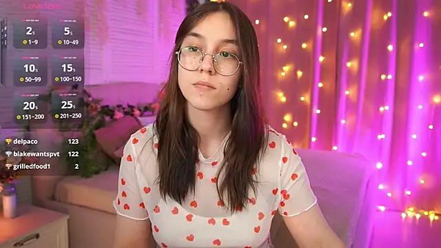 AmeliaMead online show from 10, 3, 2025