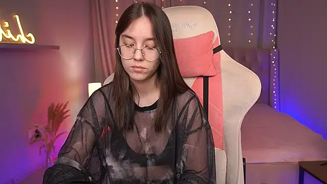 AmeliaMead online show from 11, 2, 2025