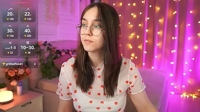 AmeliaMead online show from 10, 3, 2025