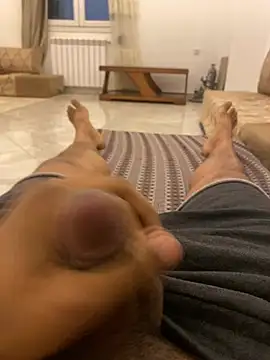 Snapshot of Lahcene chatting on 5, 2, 2026 Lahcene online show from 5, 2, 2026