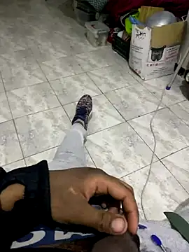 Snapshot of Lahcene chatting on 2, 12, 2025 Lahcene online show from 2, 12, 2025