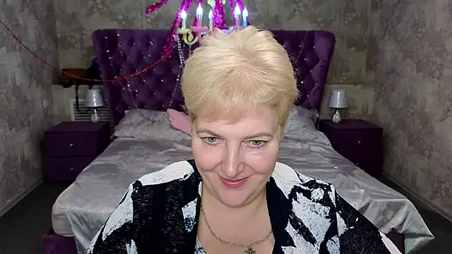 Sandra Snow online show from 15, 2, 2025