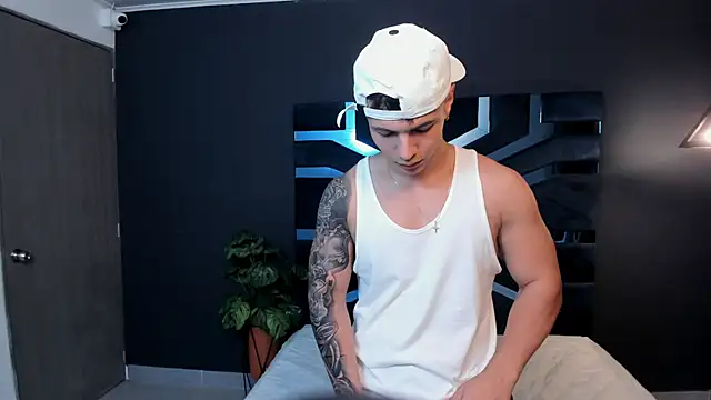 Flynn Riider online show from 22, 3, 2025