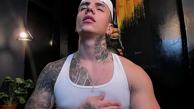 Flynn Riider online show from 19, 12, 2025