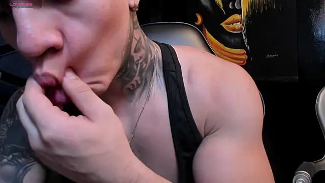 Flynn Riider online show from 19, 12, 2025