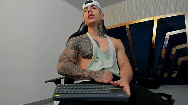 Flynn Riider online show from 30, 11, 2025