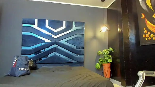 Flynn Riider online show from 25, 9, 2025