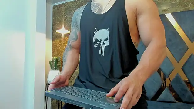 Flynn Riider online show from 13, 3, 2026