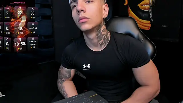 Flynn Riider online show from 10, 11, 2025