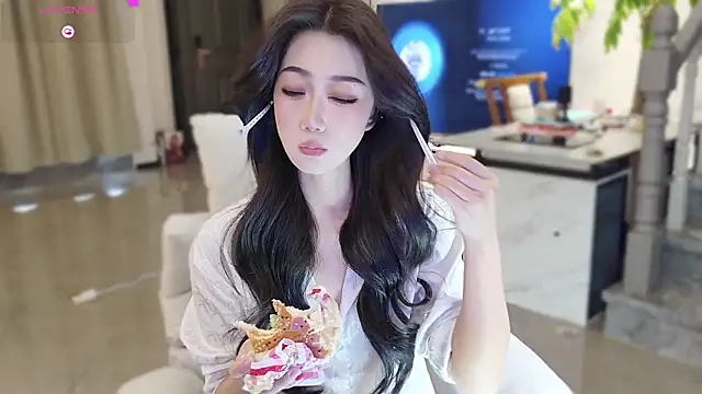 pinnnnnnk online show from 11, 2, 2026