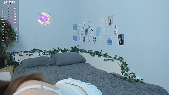 GladysDanley online show from 15, 3, 2025