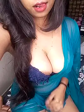 hinaa khan online show from 15, 11, 2025