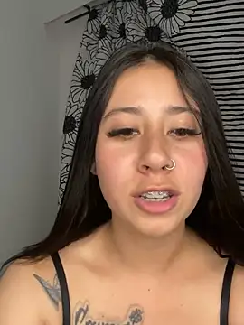 Zoee t online show from 21, 2, 2025