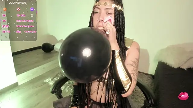 Aurora Hotson online show from 4, 10, 2025