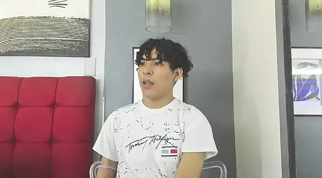  Natassia Dreams online show from 18, 3, 2025