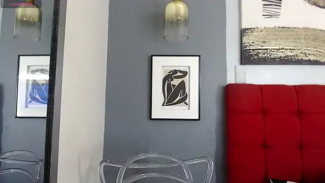  Natassia Dreams online show from 3, 3, 2025