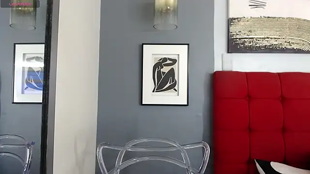  Natassia Dreams online show from 3, 3, 2025