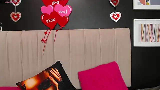  Natassia Dreams online show from 22, 2, 2025