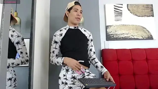  Natassia Dreams online show from 28, 2, 2025