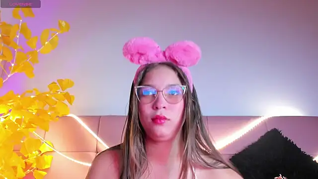 HaleyAmaya online show from 17, 5, 2026