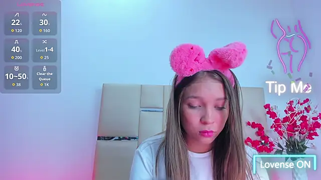 HaleyAmaya online show from 13, 11, 2025