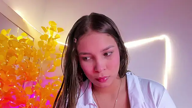 Snapshot of HaleyAmaya chatting on 5, 6, 2026 HaleyAmaya online show from 5, 6, 2026
