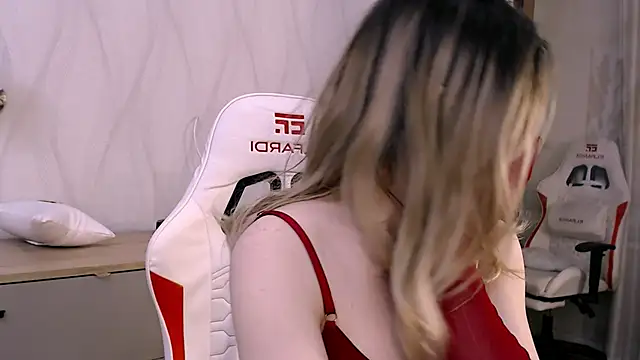 Babby Rabbit online show from 3, 11, 2025