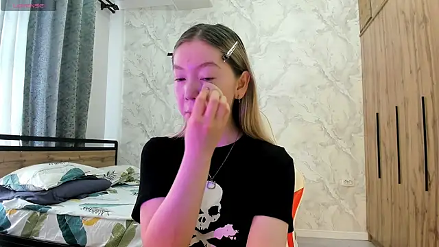 Babby Rabbit online show from 18, 4, 2026