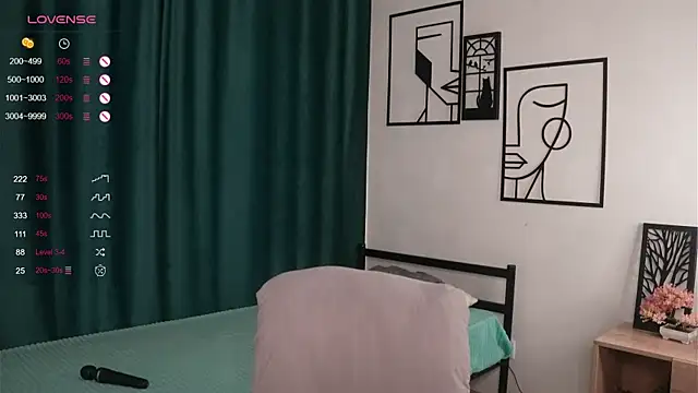 ElvaHilby online show from 23, 9, 2025