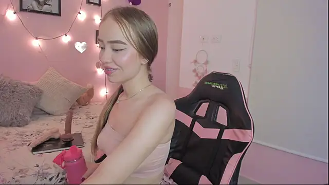 melanie jhones online show from 1, 7, 2026