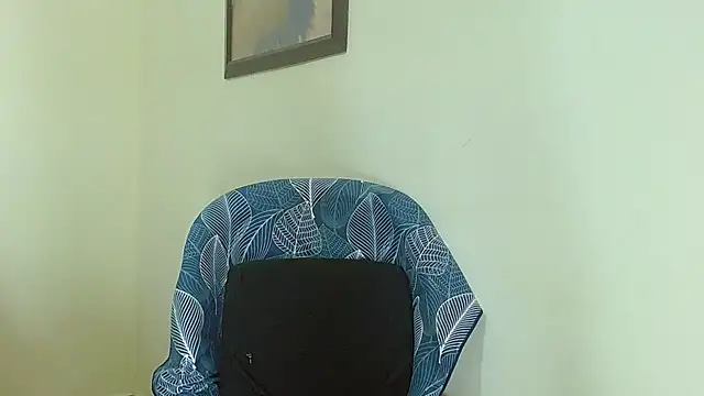 Snapshot of katerineleon chatting on 3, 10, 2025 katerineleon online show from 3, 10, 2025