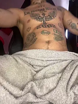 Junihn0 online show from 22, 1, 2025