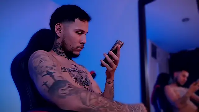 Junihn0 online show from 12, 9, 2025