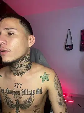 Junihn0 online show from 1, 2, 2025