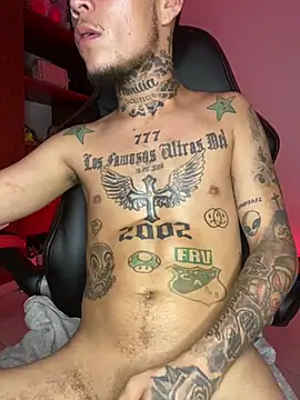 Junihn0 online show from 30, 1, 2025