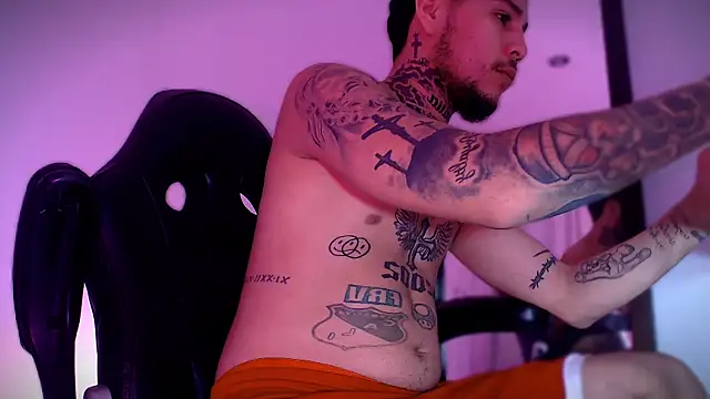 Junihn0 online show from 24, 9, 2025