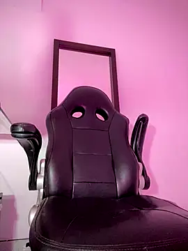 Junihn0 online show from 29, 9, 2025